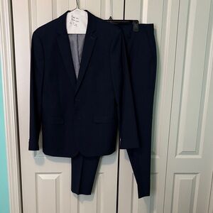 Men's Navy Blue Suit Size 42 R slim jacket, pants 34x30